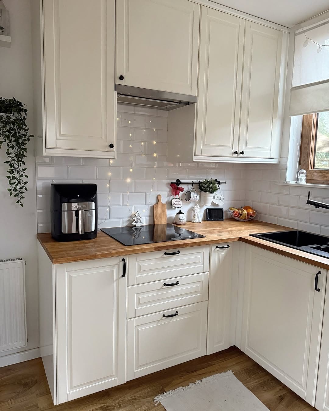 Farmhouse Chic Kitchen Corner