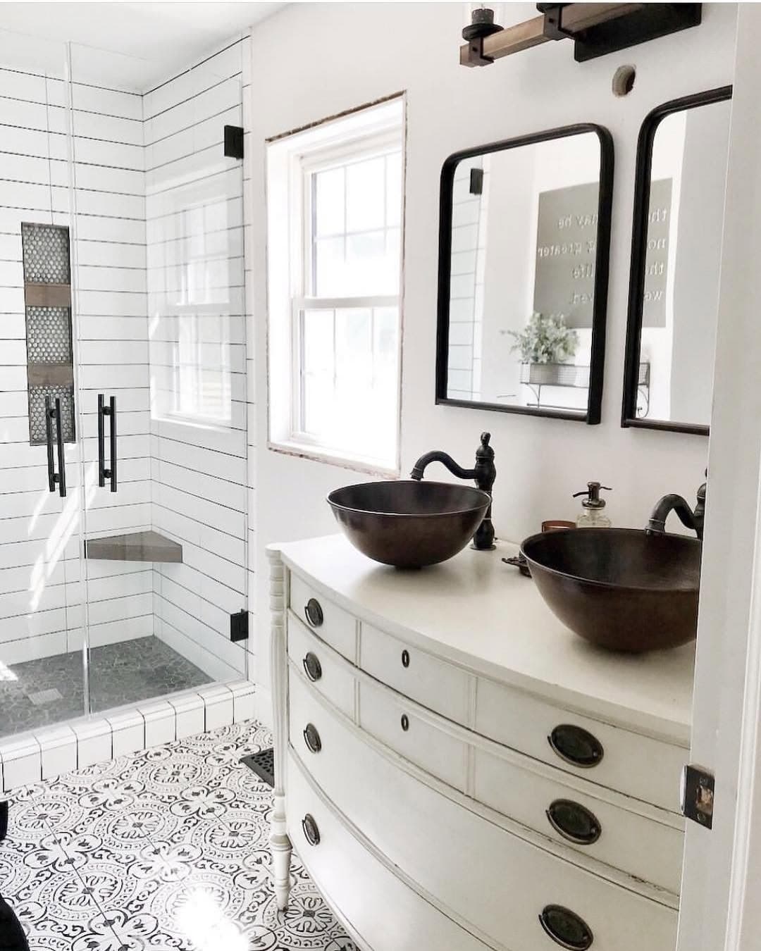 25 Small Bathroom Remodel Tips to Make Your Space Feel Bigger